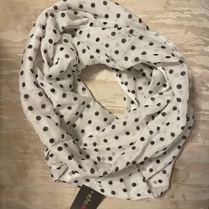 Infinity scarf lightweight